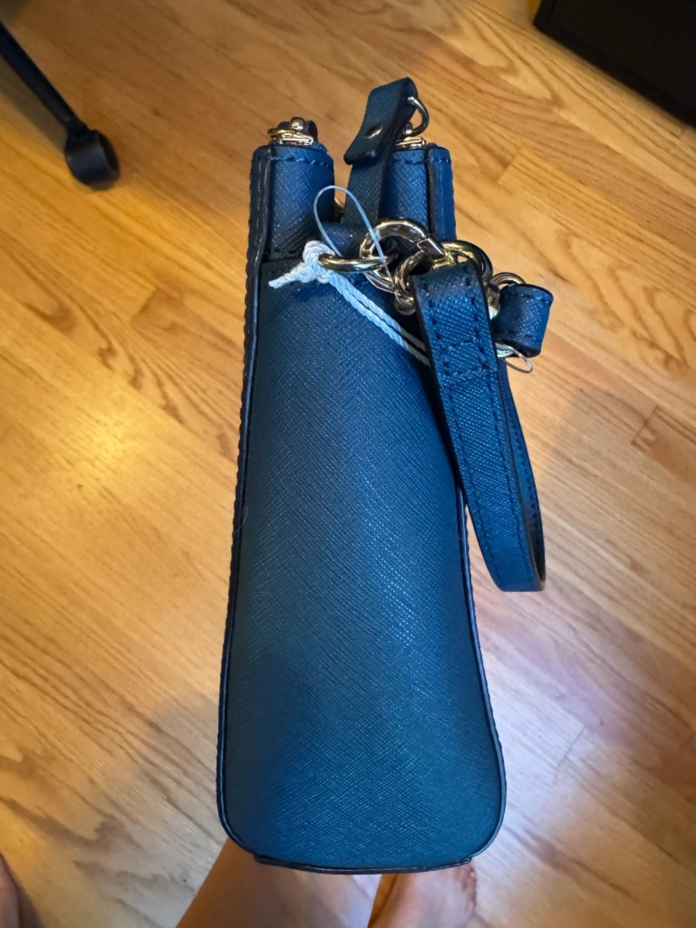 NWT Lo & Sons Pearl Saffiano Leather in Teal, no long strap - Picture 7 of 9